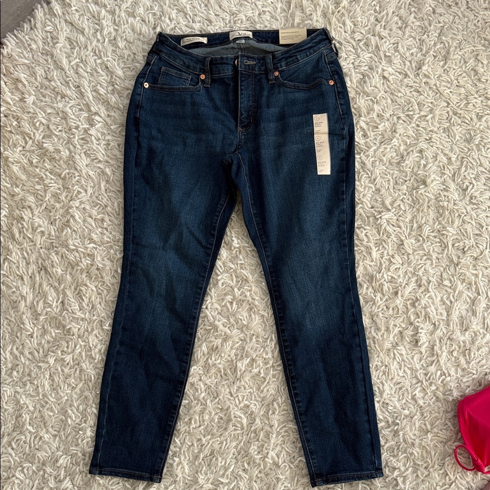 Universal Thread Women's Deep Indigo Skinny Jeans